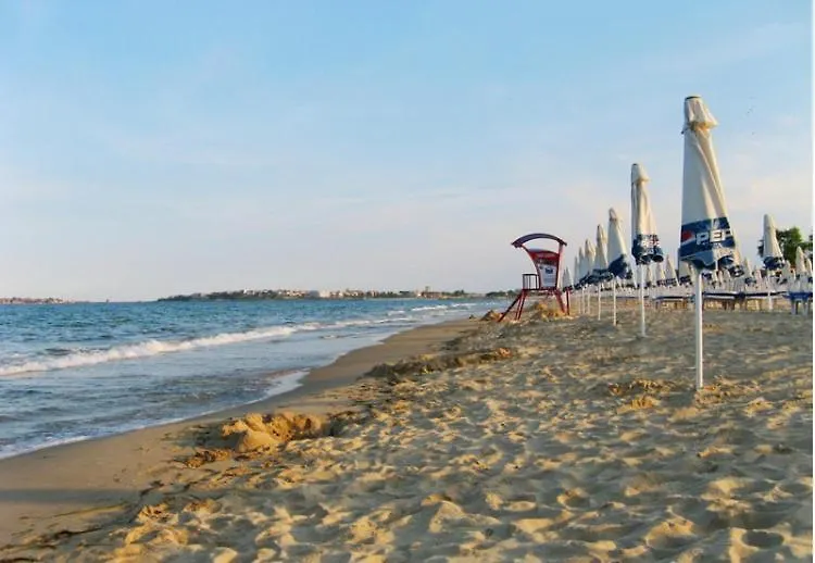 Grand Kamelia Holiday Apartments Солнечный берег 2*,