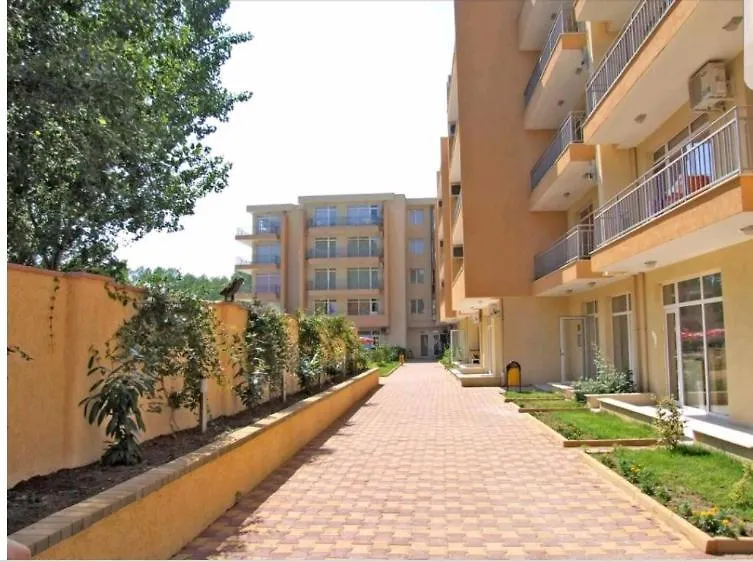 Апарт-отель Grand Kamelia Holiday Apartments Солнечный берег