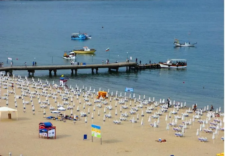 Апарт-отель Grand Kamelia Holiday Apartments Солнечный берег